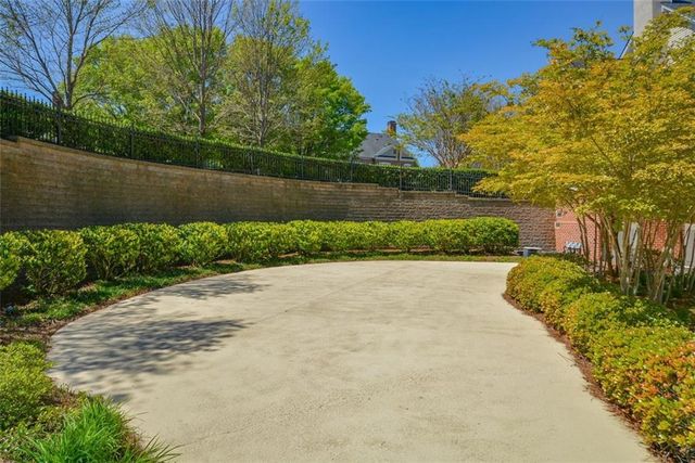 4635 Ivygate Circle SE, Atlanta, GA 30339
