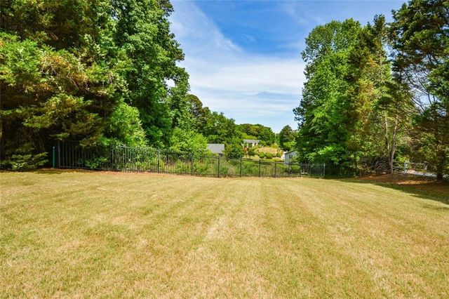 4635 Ivygate Circle SE, Atlanta, GA 30339