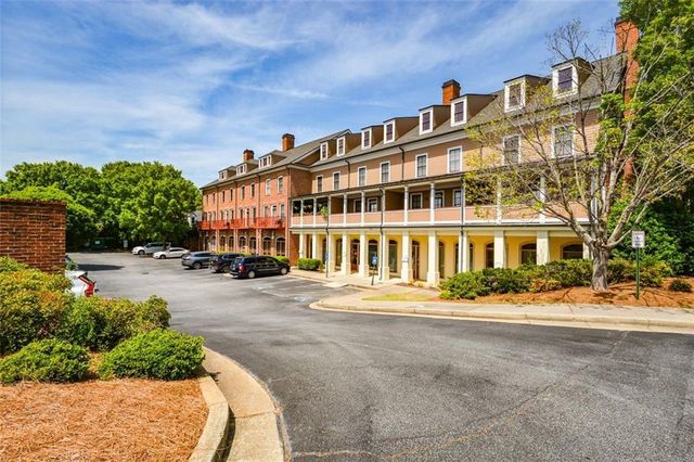 4635 Ivygate Circle SE, Atlanta, GA 30339