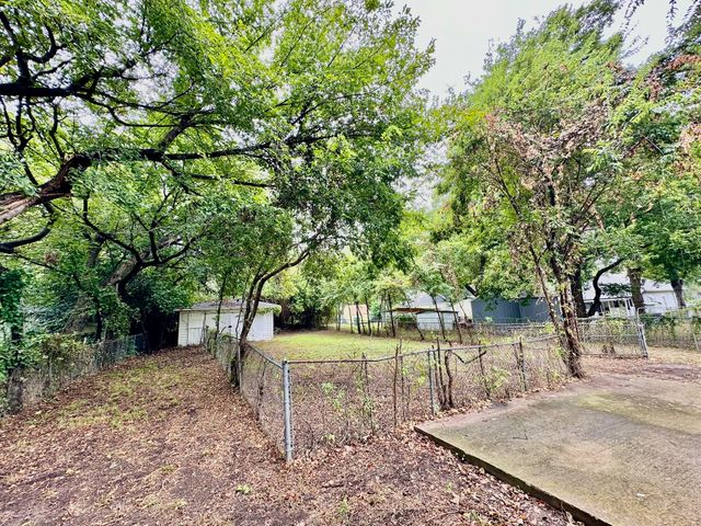 513 N Maple Street, Sherman, TX 75092