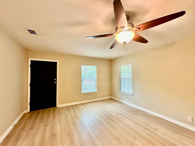 513 N Maple Street, Sherman, TX 75092