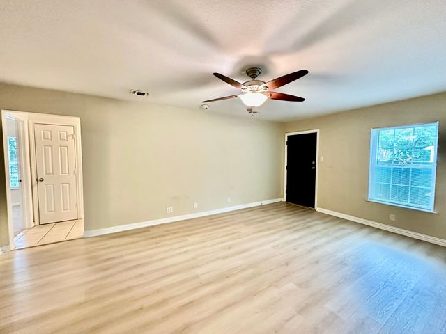 513 N Maple Street, Sherman, TX 75092