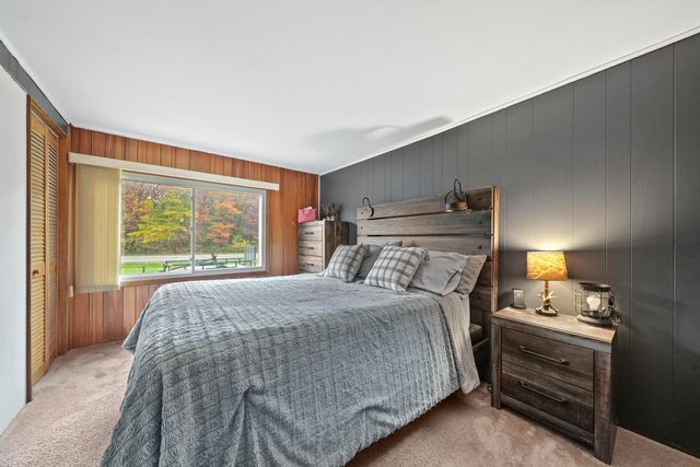 4861 E Higgins Lake Drive, Roscommon, MI 48653