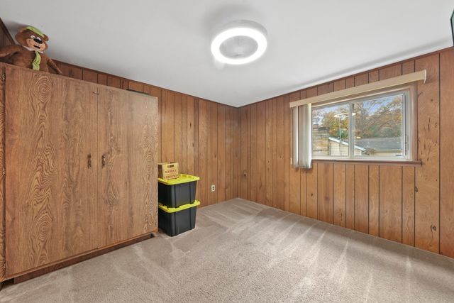 4861 E Higgins Lake Drive, Roscommon, MI 48653