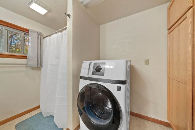 4861 E Higgins Lake Drive, Roscommon, MI 48653