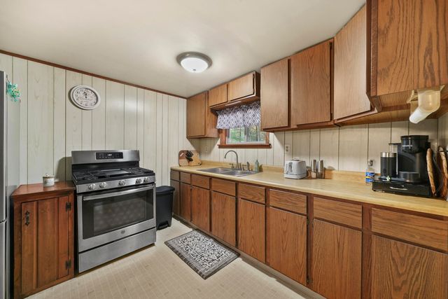 4861 E Higgins Lake Drive, Roscommon, MI 48653