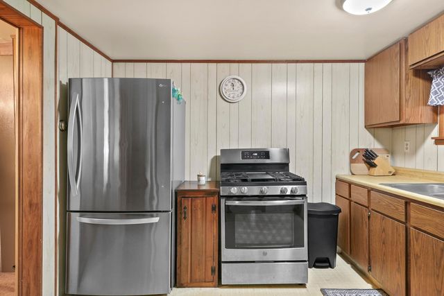 4861 E Higgins Lake Drive, Roscommon, MI 48653