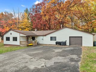 4861 E Higgins Lake Drive, Roscommon, MI 48653