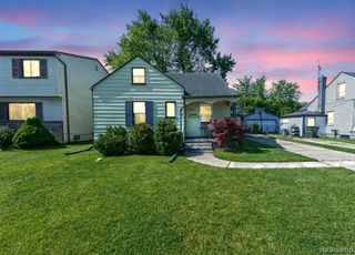22410 Glen Court, Saint Clair Shores, MI 48080