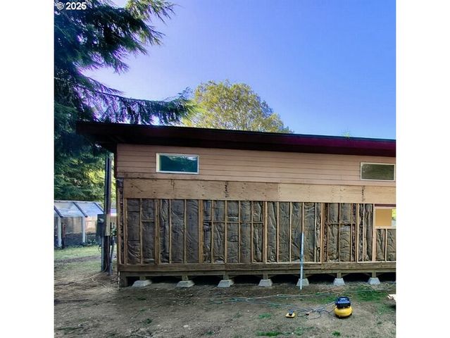 91136 SEAVIEW Ln, Coos Bay, OR 97420