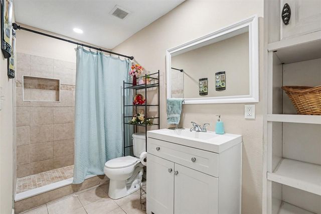 1720 ATLANTIC DRIVE, Ruskin, FL 33570