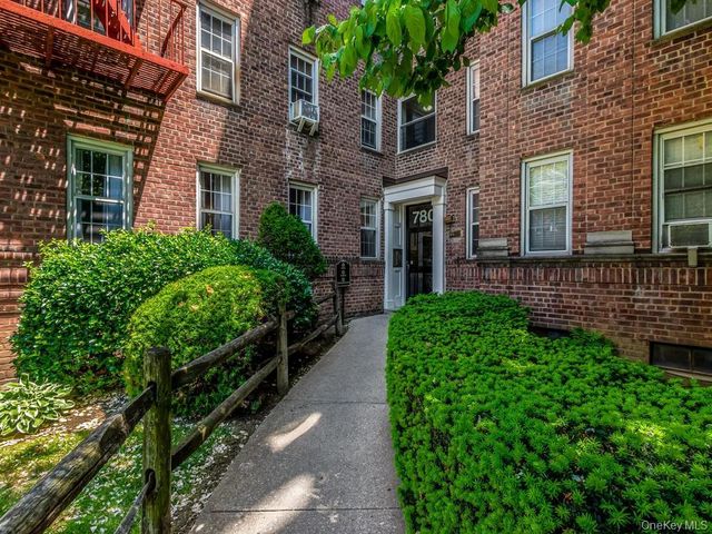 780 Bronx River Road A16, Bronx, NY 10708