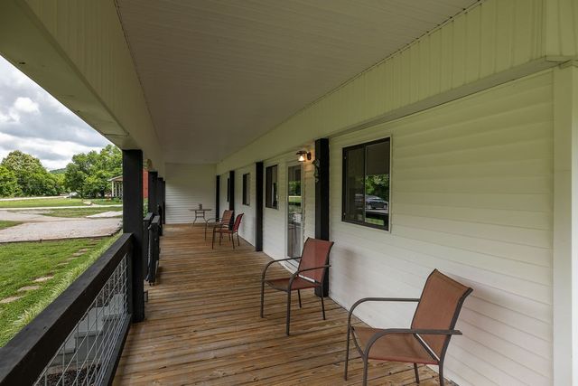 5492 Columbia Hwy, Pulaski, TN 38478