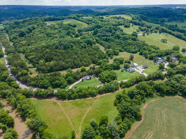 5492 Columbia Hwy, Pulaski, TN 38478