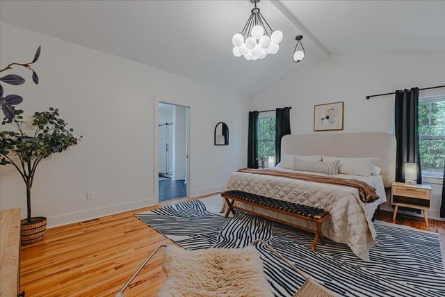 930 Crescent Hill Rd, Nashville, TN 37206