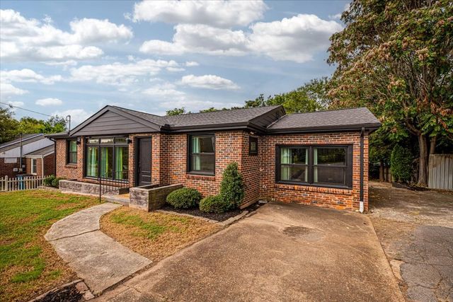 930 Crescent Hill Rd, Nashville, TN 37206