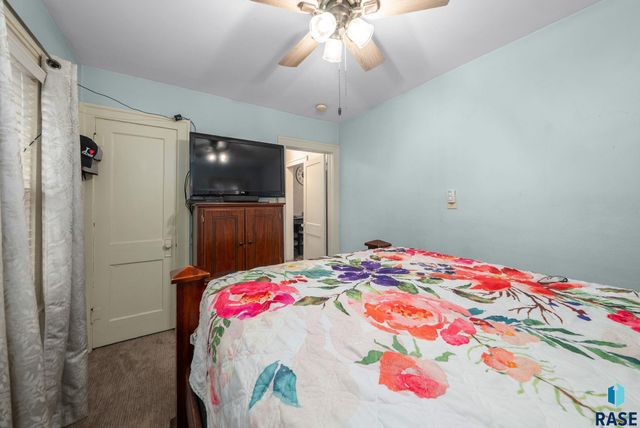 405 N Van Eps Ave Avenue, Sioux Falls, SD 57103