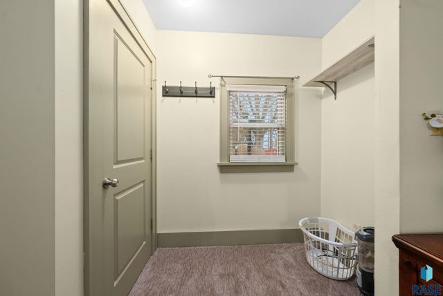 405 N Van Eps Ave Avenue, Sioux Falls, SD 57103