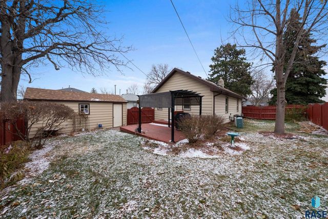 405 N Van Eps Ave Avenue, Sioux Falls, SD 57103