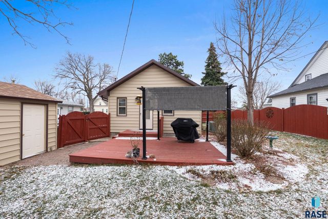 405 N Van Eps Ave Avenue, Sioux Falls, SD 57103