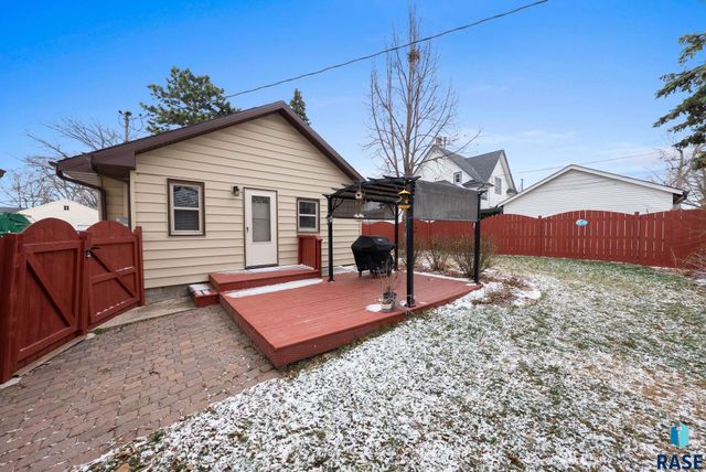 405 N Van Eps Ave Avenue, Sioux Falls, SD 57103