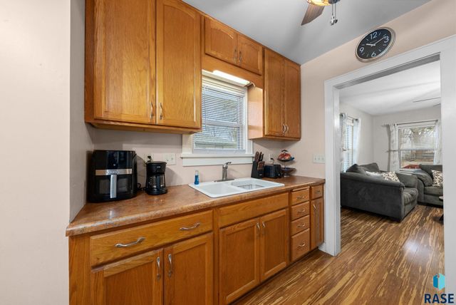 405 N Van Eps Ave Avenue, Sioux Falls, SD 57103