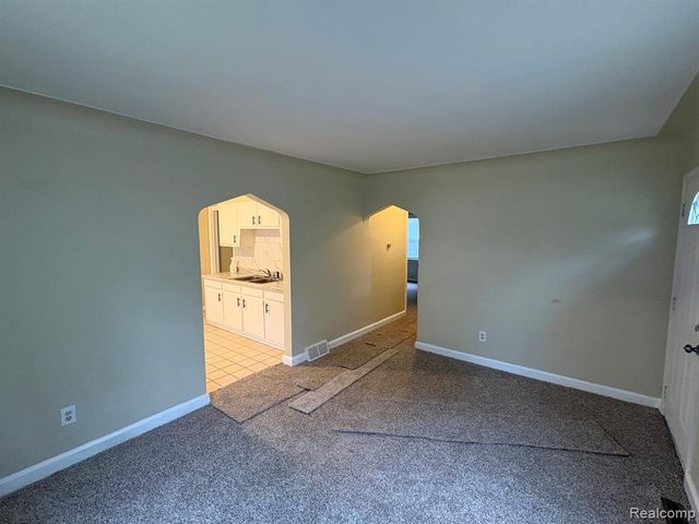 22517 Berg Road, Southfield, MI 48033