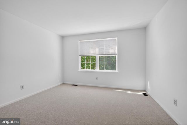 1150 OXFORD CIR, Lansdale, PA 19446