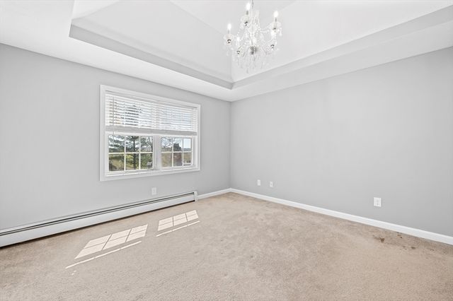 3 Clegg St, Worcester, MA 01603