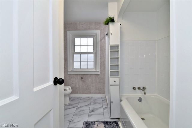 3677 Stoer Road, Shaker Heights, OH 44122