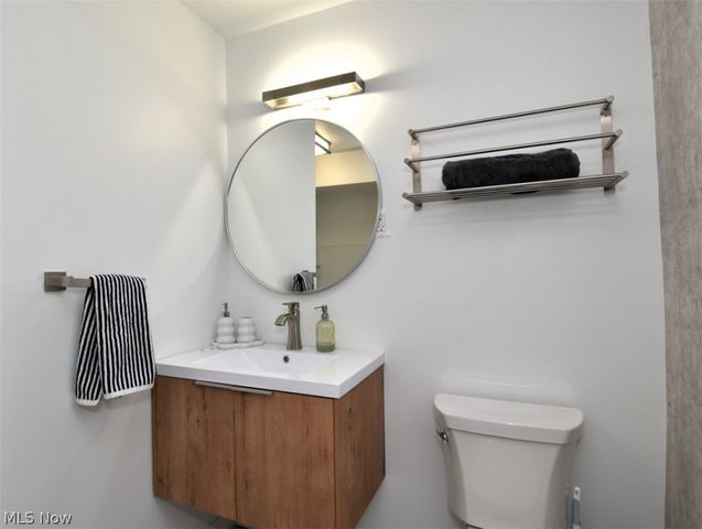 3677 Stoer Road, Shaker Heights, OH 44122