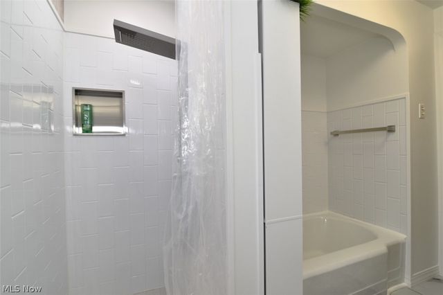 3677 Stoer Road, Shaker Heights, OH 44122