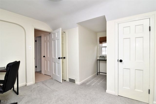 3677 Stoer Road, Shaker Heights, OH 44122