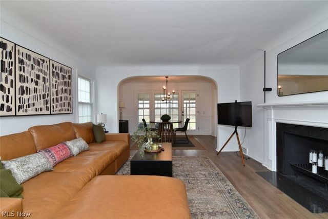 3677 Stoer Road, Shaker Heights, OH 44122