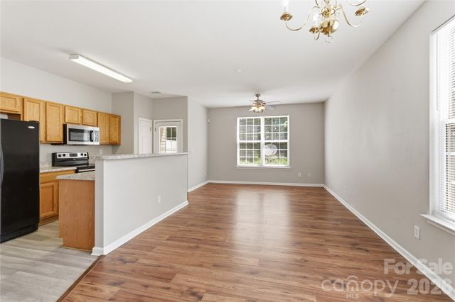 7723 Abigail Glen Drive, Charlotte, NC 28212