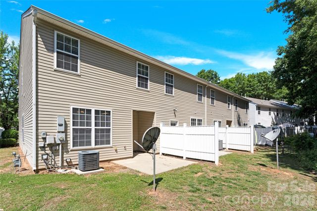 7723 Abigail Glen Drive, Charlotte, NC 28212