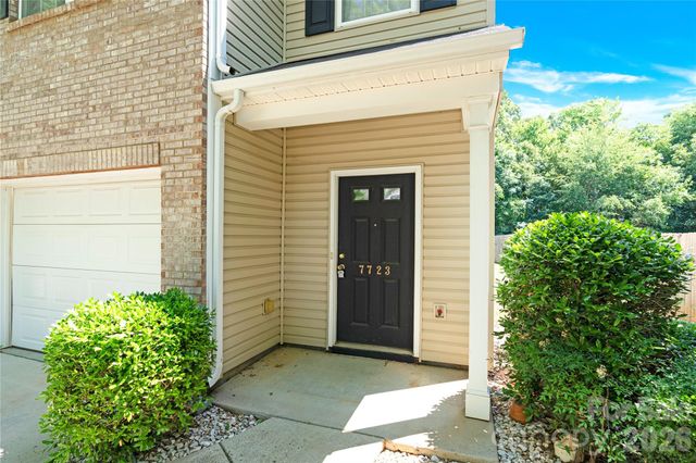 7723 Abigail Glen Drive, Charlotte, NC 28212