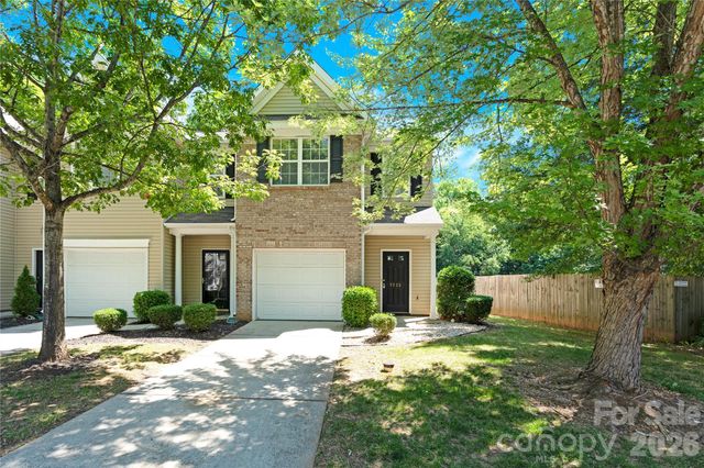 7723 Abigail Glen Drive, Charlotte, NC 28212