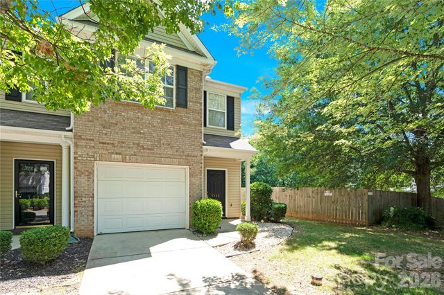 7723 Abigail Glen Drive, Charlotte, NC 28212