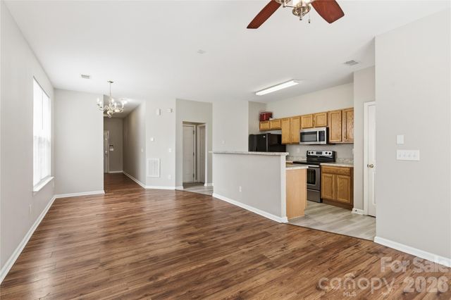7723 Abigail Glen Drive, Charlotte, NC 28212