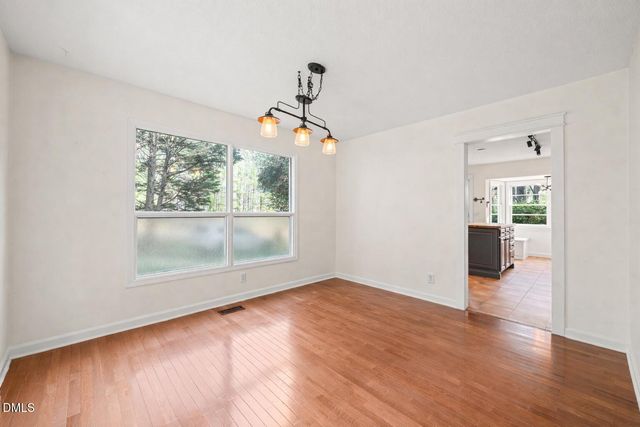 15 Abbey Road, Chapel Hill, NC 27516