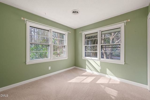 15 Abbey Road, Chapel Hill, NC 27516