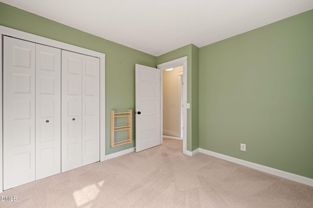 15 Abbey Road, Chapel Hill, NC 27516