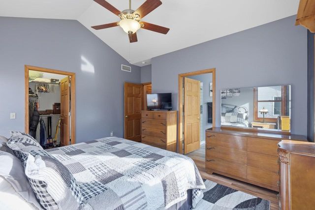 163 Fox Run, Sauk City, WI 53583