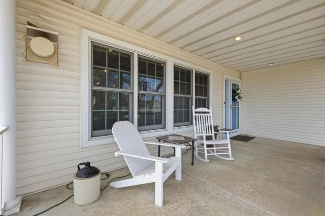 163 Fox Run, Sauk City, WI 53583