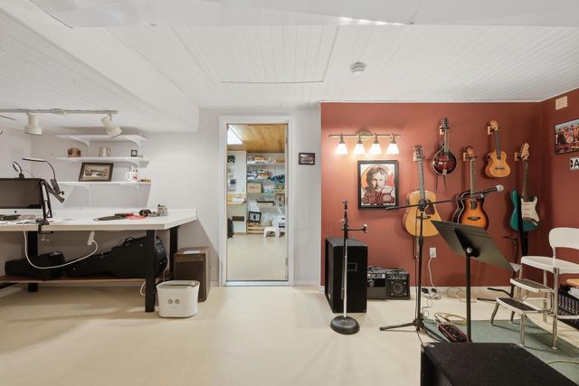 163 Fox Run, Sauk City, WI 53583