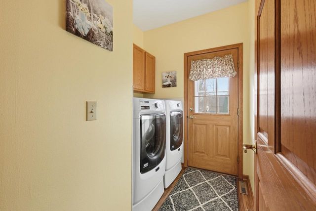 163 Fox Run, Sauk City, WI 53583