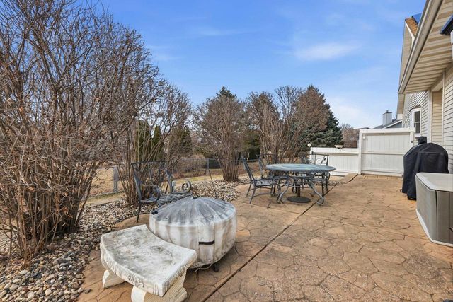 163 Fox Run, Sauk City, WI 53583