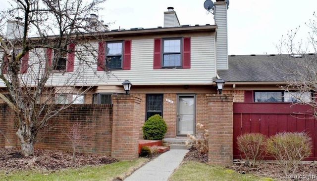 31164 Country Way Way, Farmington Hills, MI 48331