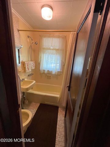 351 Chandler Road, Jackson, NJ 08527